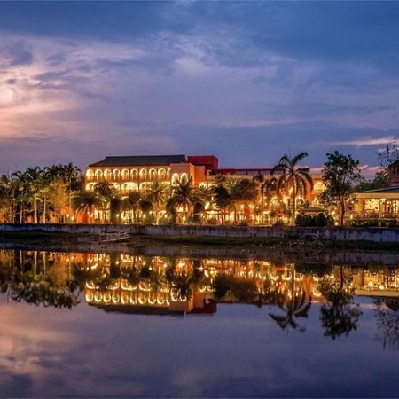Sheik Istana Hotel Chiangmal Chiang Mai Exterior photo