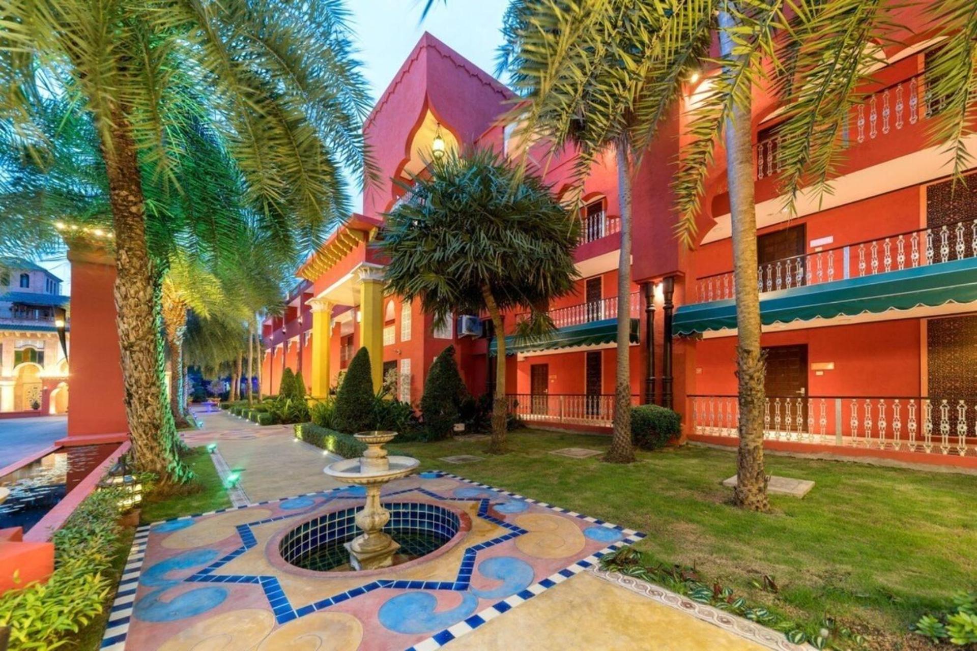 Sheik Istana Hotel Chiangmal Chiang Mai Exterior photo